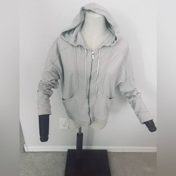 Lululemon bundle set of 5 -Define Jacket Luon, Scuba full-zip, crop jacketSize 8 - Picture 6 of 10